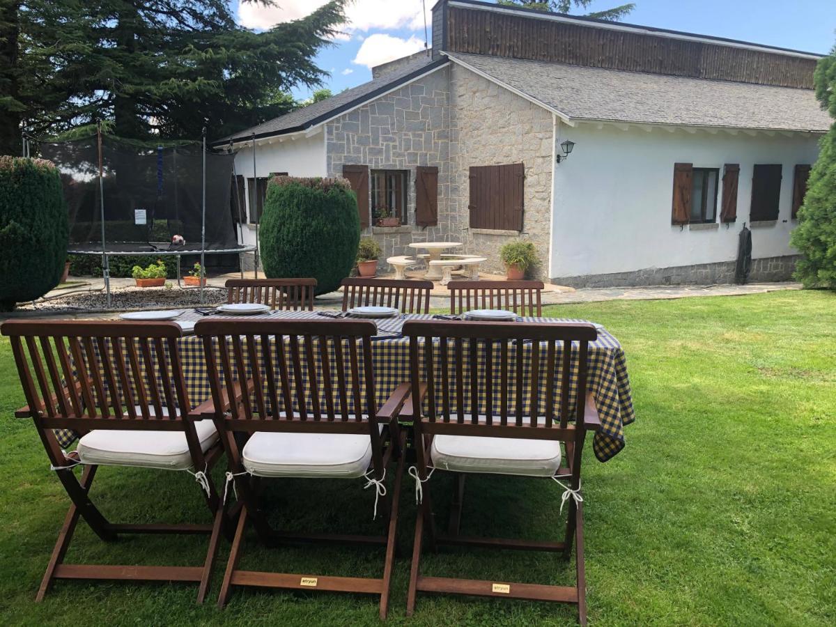 Villa Aurelia - Casa De Campo Con Jardin Y Piscina Entre Madrid Y Segovia Ortigosa del Monte Екстериор снимка